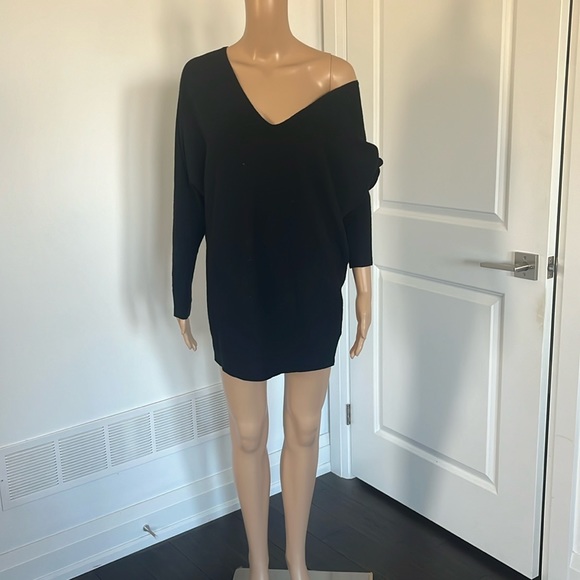 For Thee black dolman sleeve sweater size small item 05-21 - Picture 2 of 7